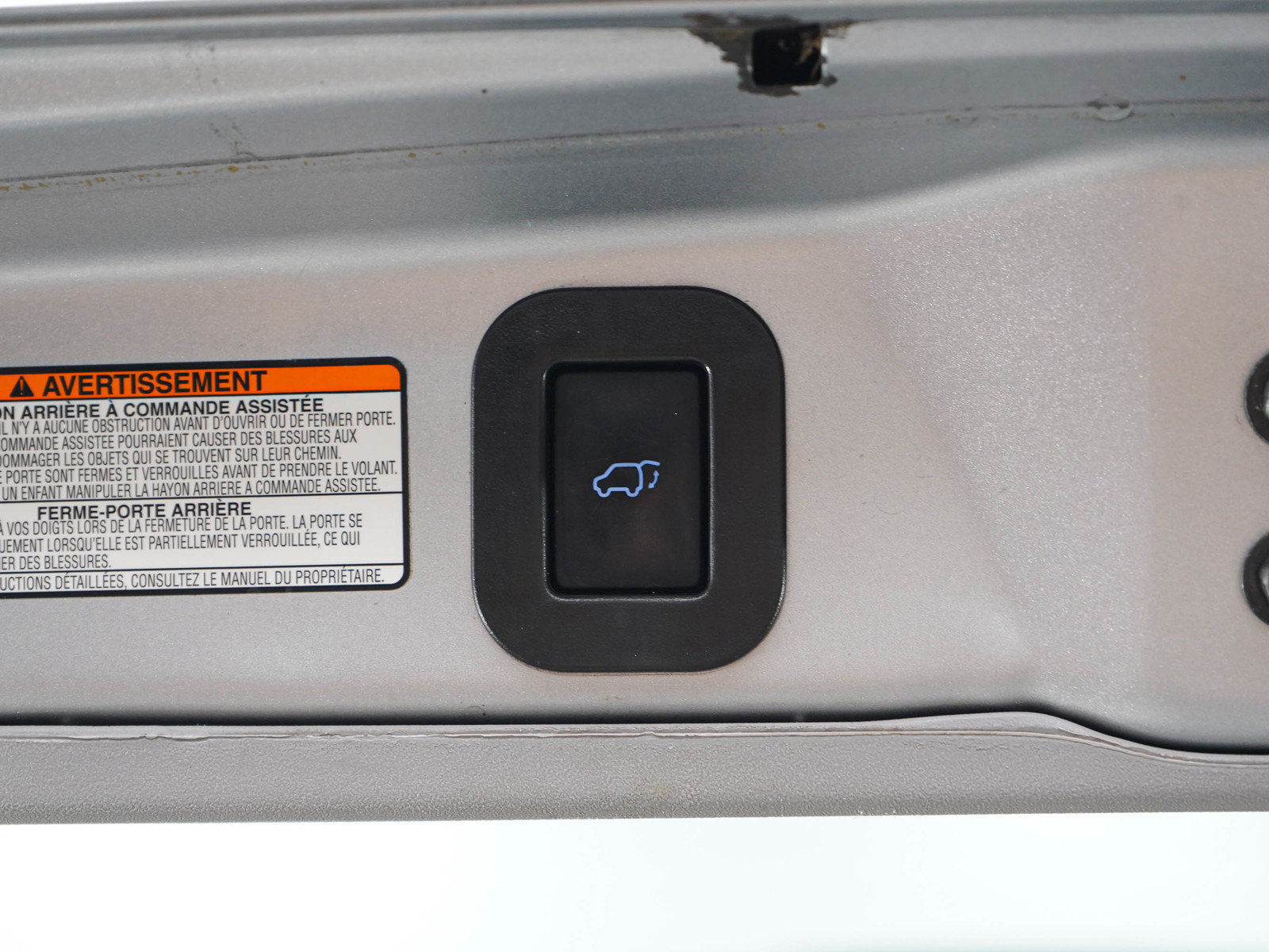 Used 2020 Toyota Sienna XLE w/ XLE Navigation Package FWD image 19