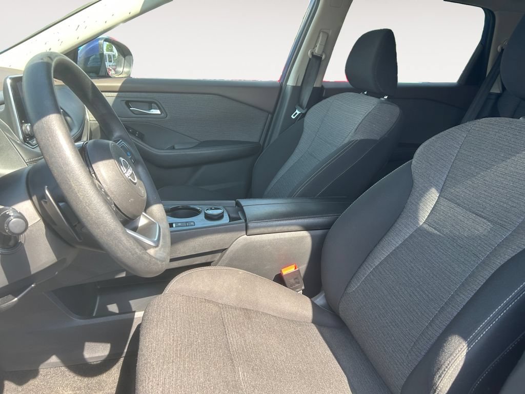 Used 2023 Nissan Rogue SV AWD/4WD image 9