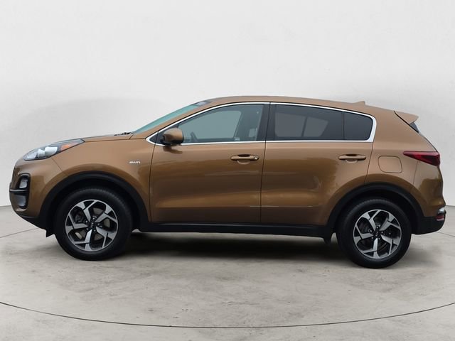 Used 2020 Kia Sportage LX image 2