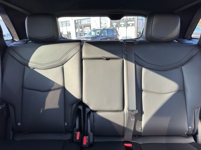 Used 2025 Cadillac XT5 Premium Luxury image 14