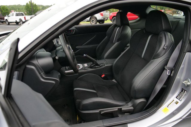 Used 2024 Toyota GR86 Premium RWD image 27