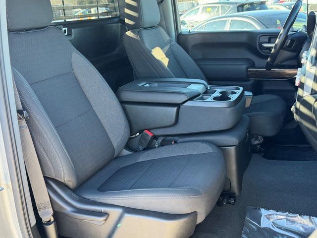 Used 2022 GMC Sierra 3500 SLE w/ SLE Convenience Package image 12