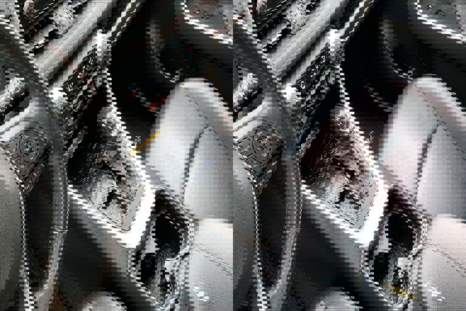 Used 2021 Toyota RAV4 XLE Premium image 15