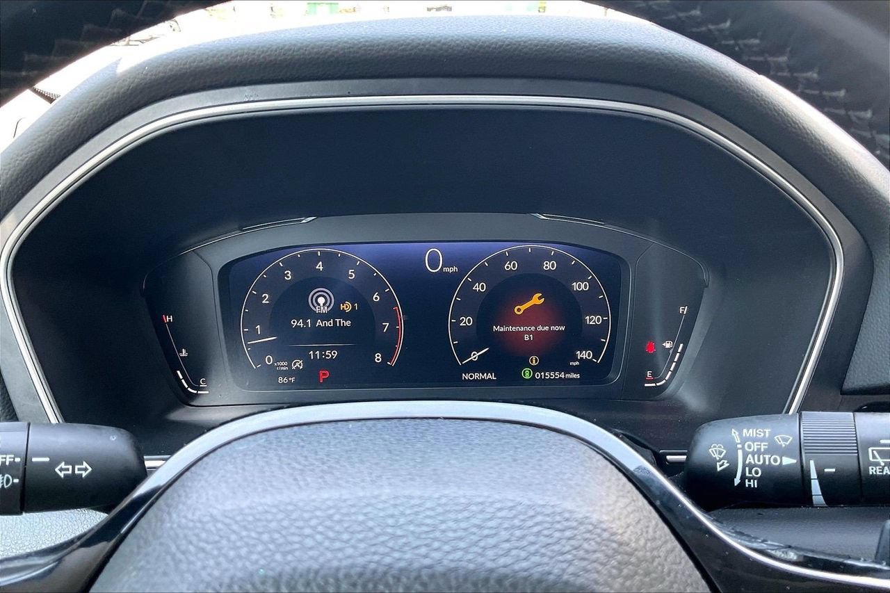 Used 2025 Honda Pilot Elite image 11