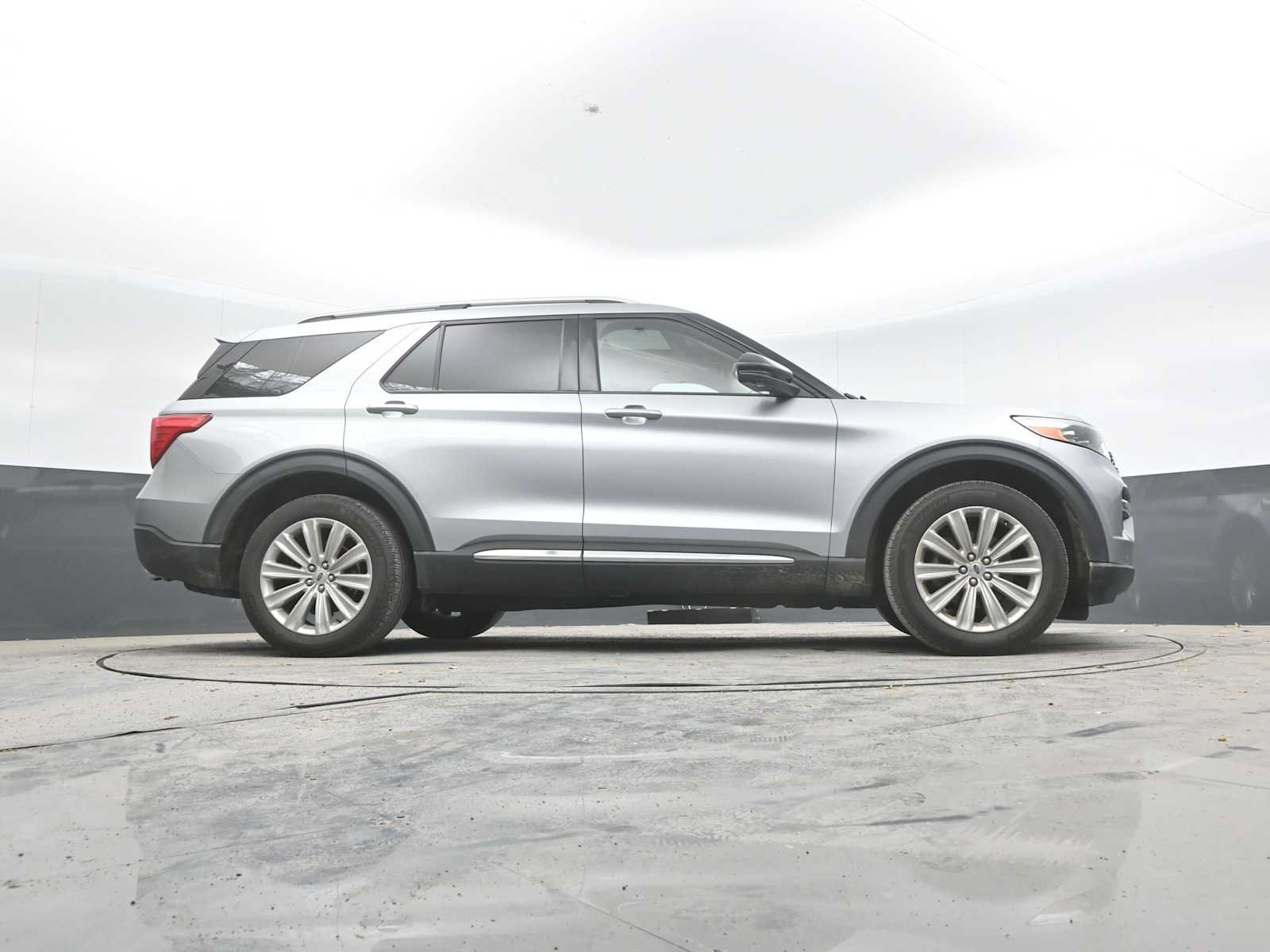 Used 2020 Ford Explorer Limited AWD/4WD image 30
