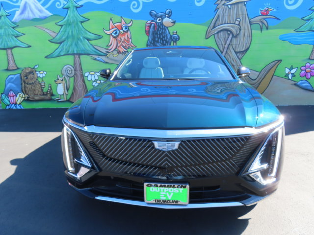 Certified 2026 Cadillac Lyriq Premium Luxury w/ LPO, Floor Liner Package AWD/4WD image 2