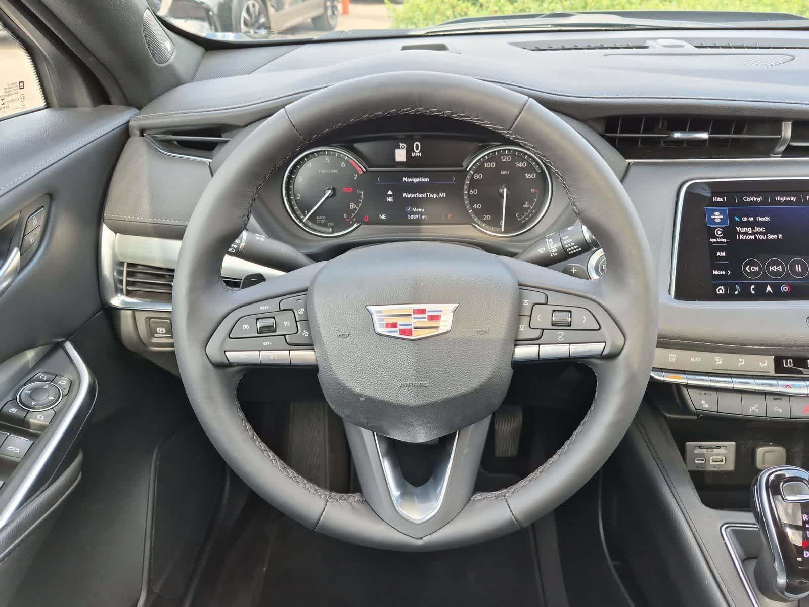 Used 2022 Cadillac XT4 Premium Luxury w/ Enhanced Visibility Package FWD image 24