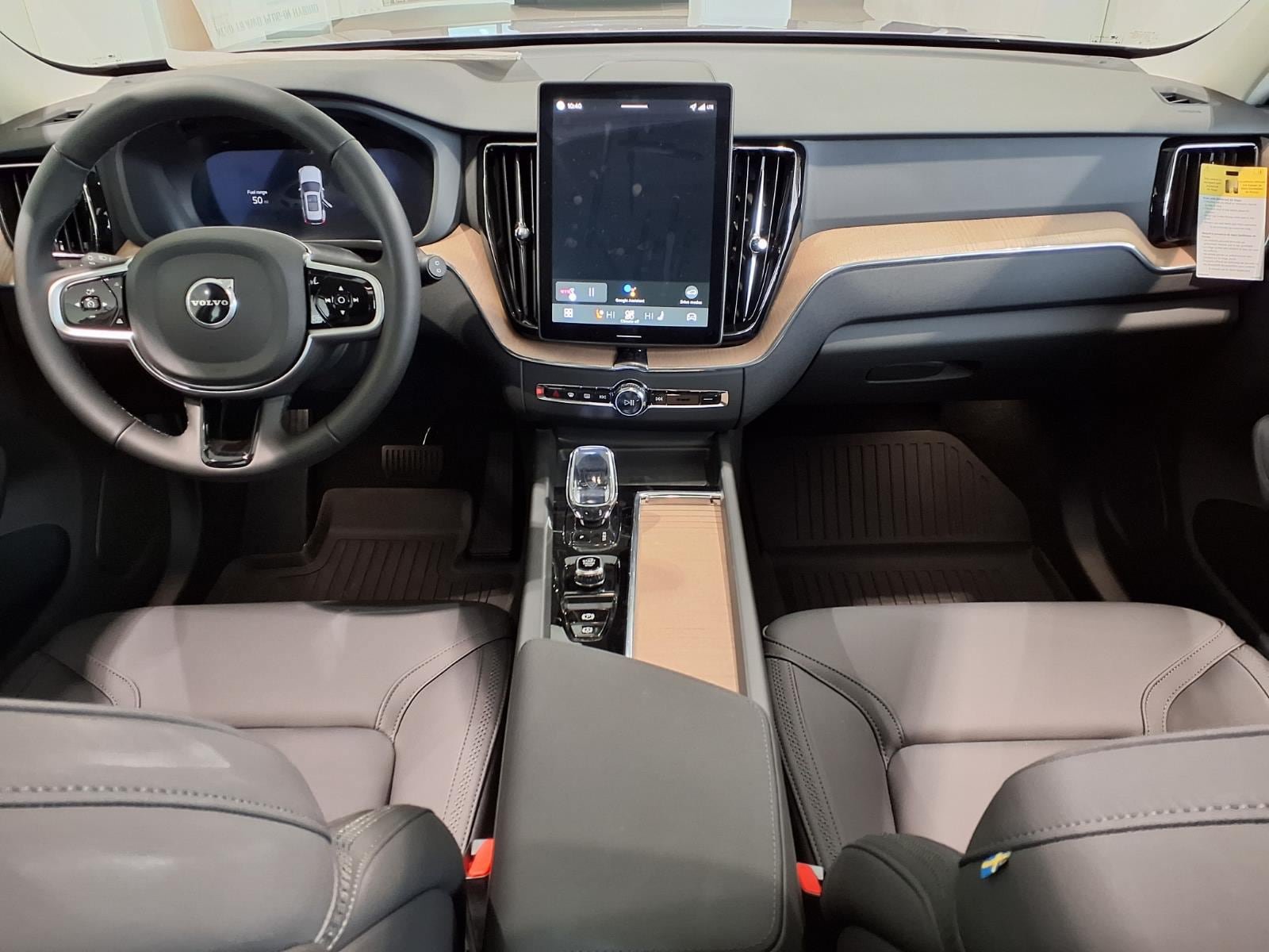 New 2026 Volvo XC60 T8 Core w/ Protection Package Premier AWD/4WD image 10