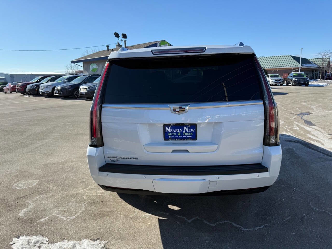 Used 2019 Cadillac Escalade Luxury image 8