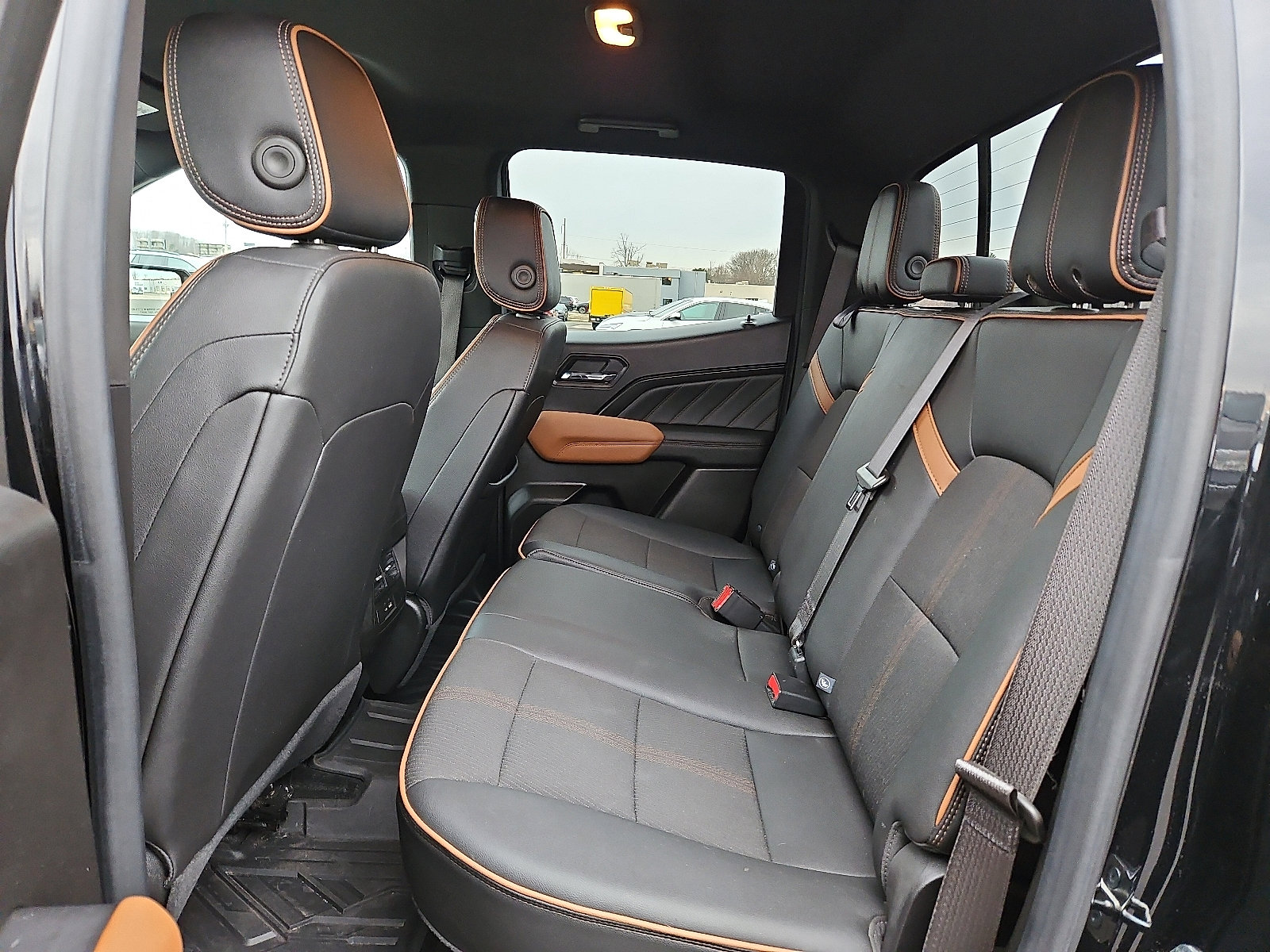 Used 2023 GMC Canyon AT4 image 10