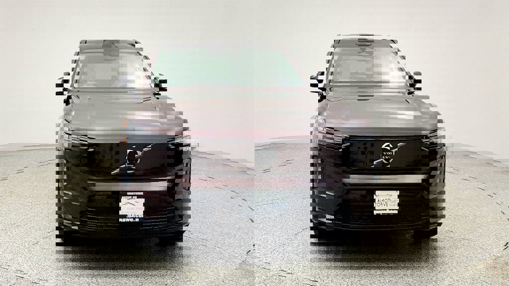 Used 2025 Volvo EX90 Ultra AWD/4WD image 2
