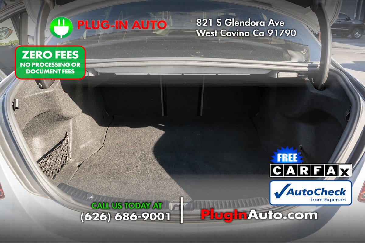 Used 2021 Mercedes-Benz C 300 Sedan image 12