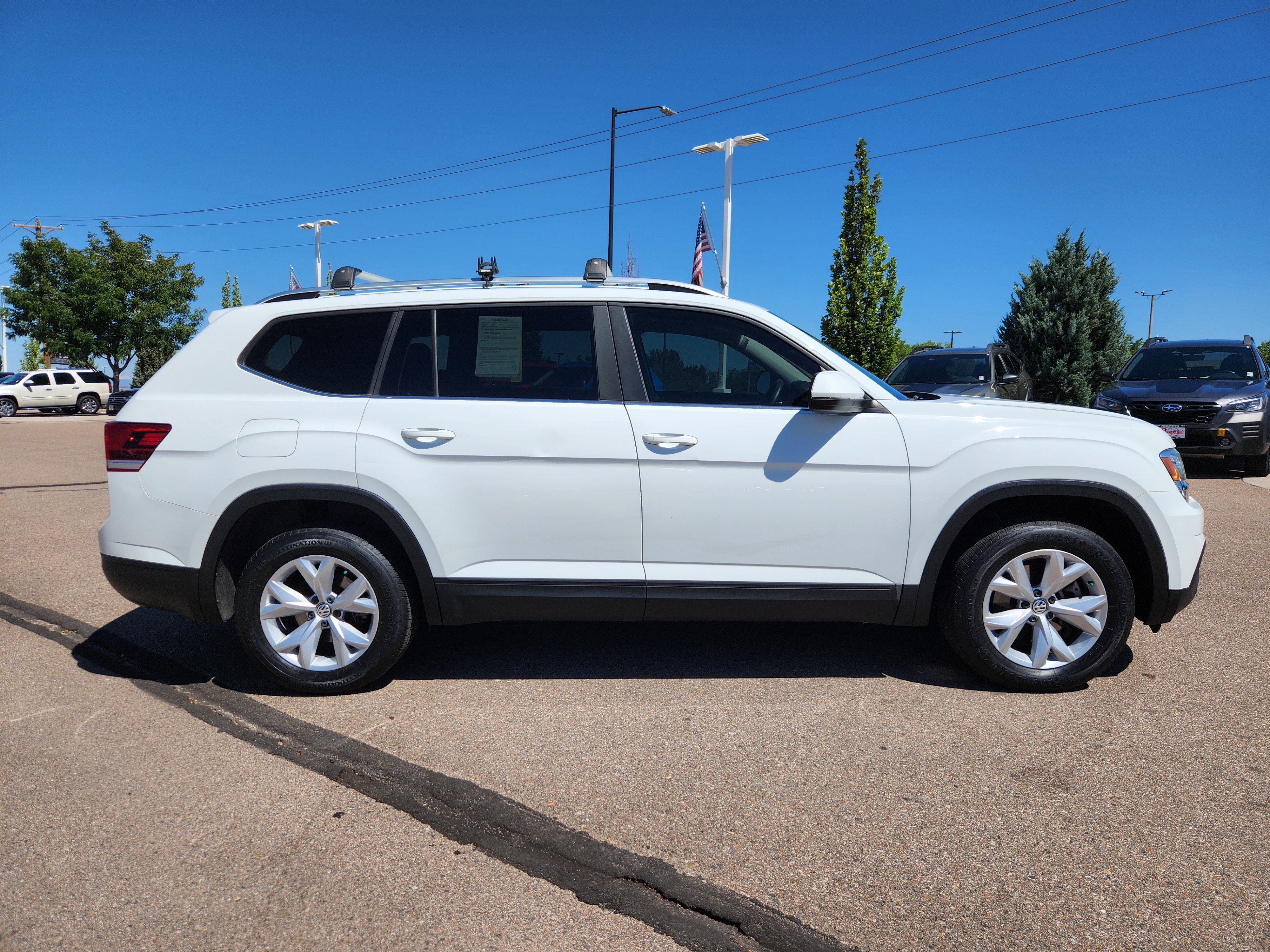 Used 2018 Volkswagen Atlas S FWD image 2