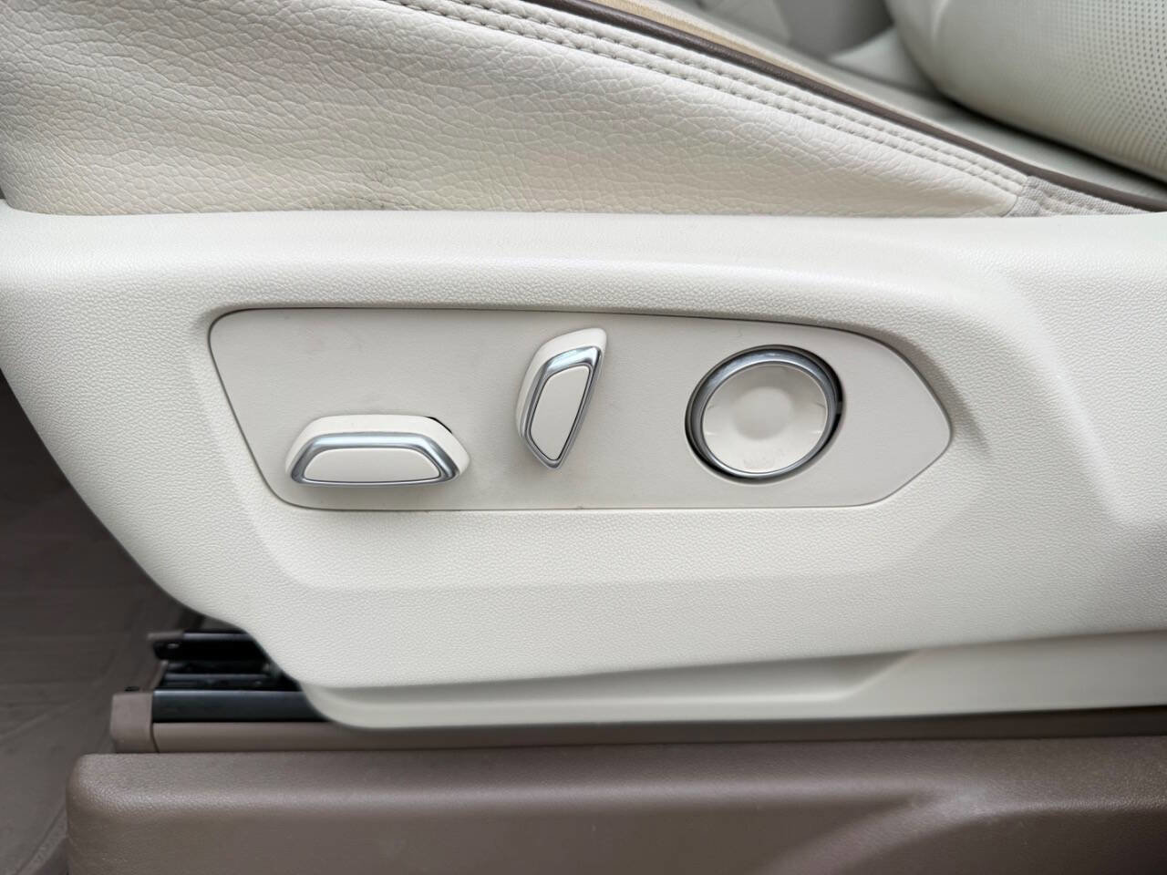 Used 2021 GMC Yukon XL Denali w/ Denali Ultimate Package image 50