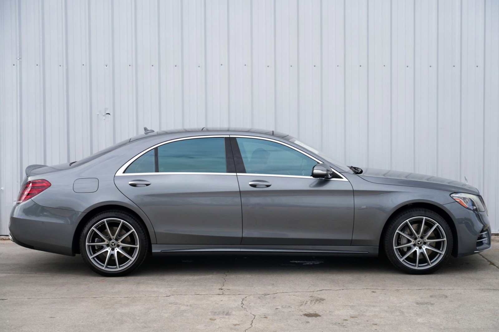 Used 2018 Mercedes-Benz S 560 Sedan image 54