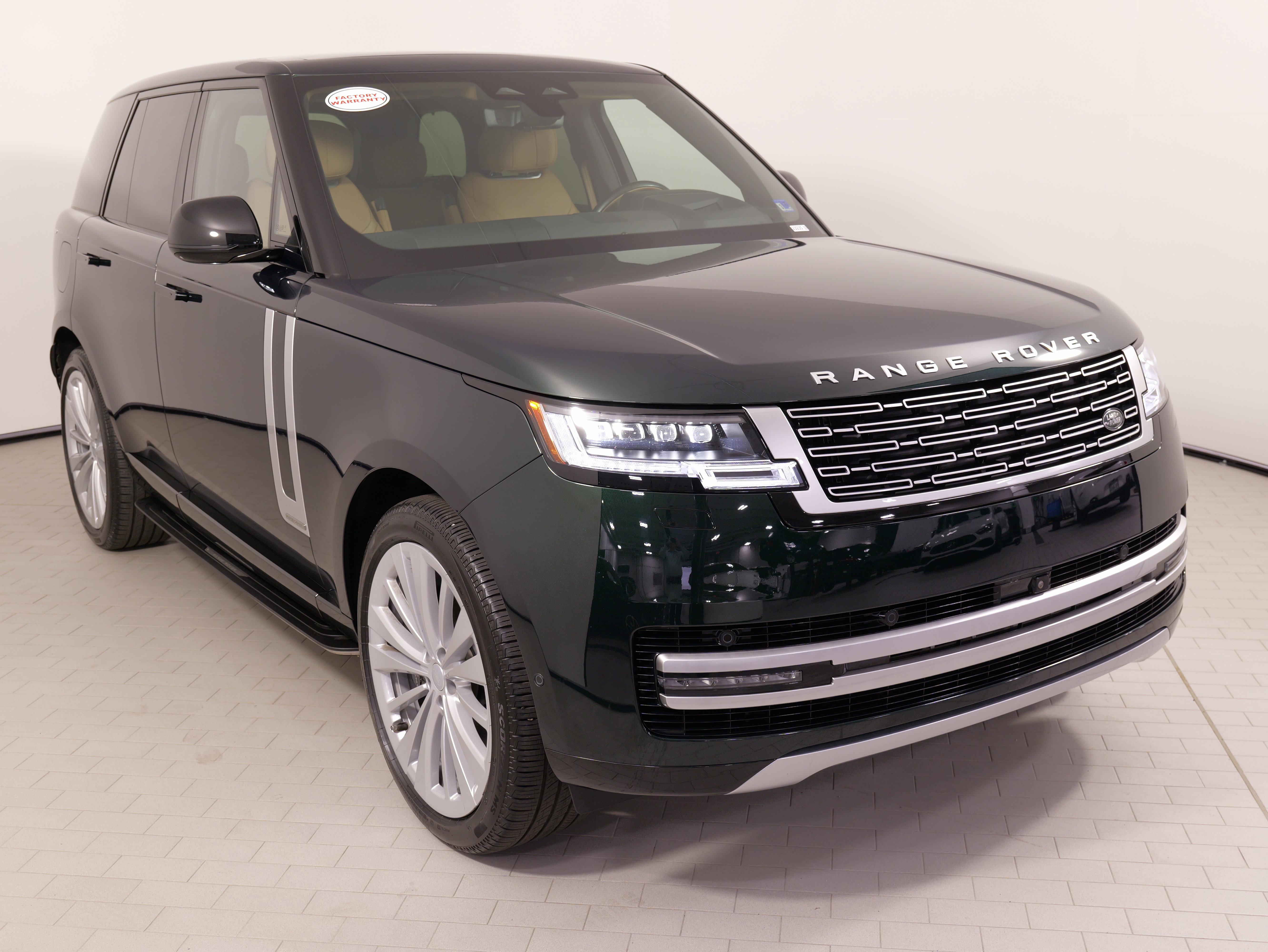 Used 2025 Land Rover Range Rover Autobiography image 6