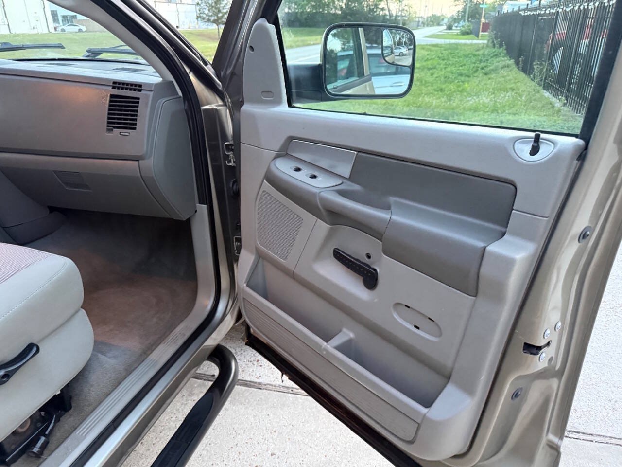 Used 2008 Dodge Ram 2500 Truck SLT w/ Trailer Tow Group RWD image 25
