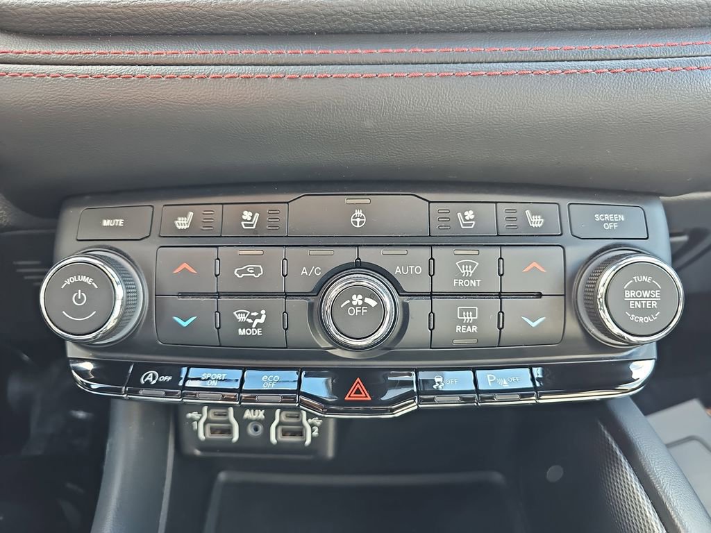 Used 2024 Dodge Durango GT image 29