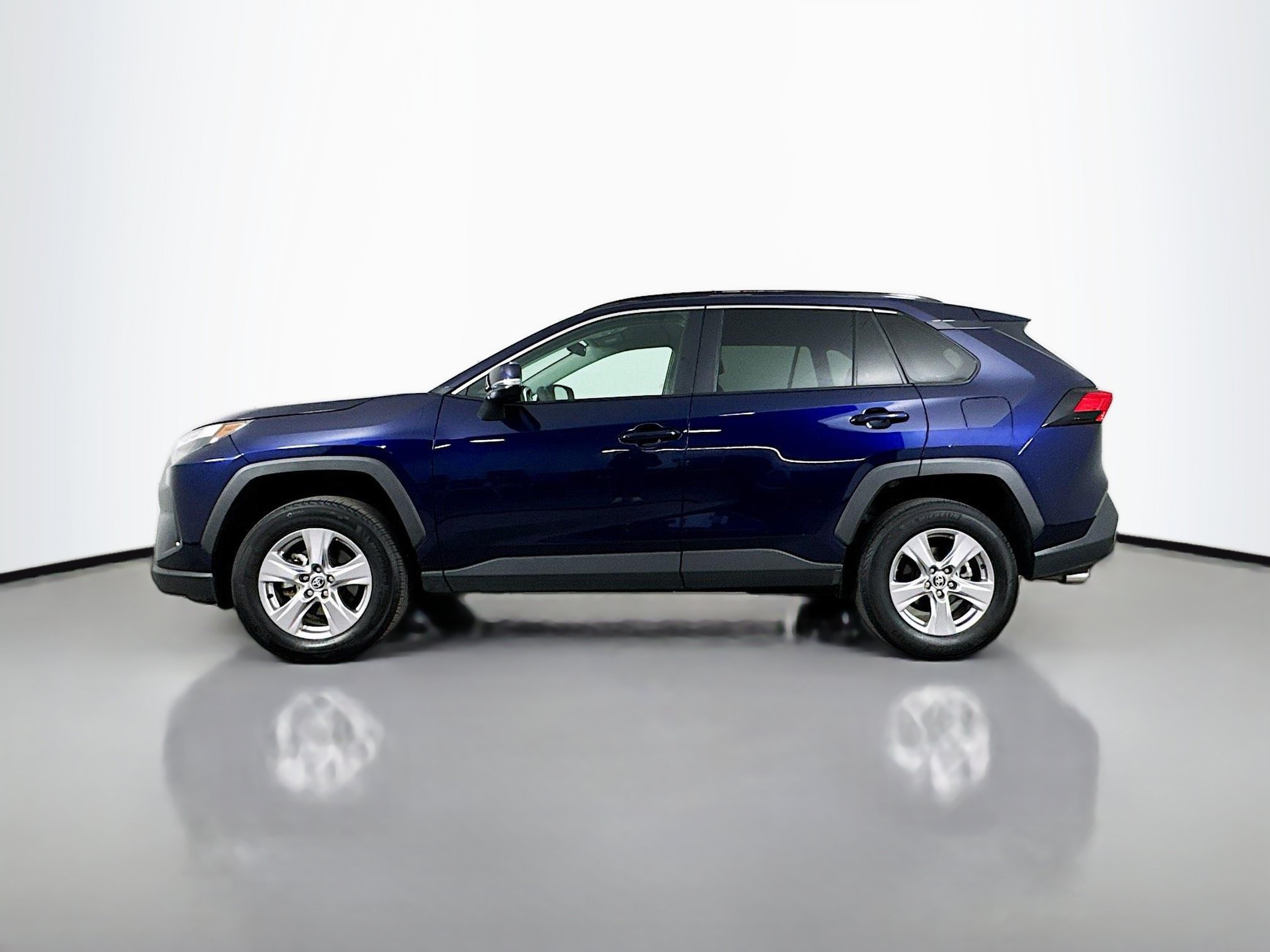 Certified 2025 Toyota RAV4 XLE AWD/4WD image 4