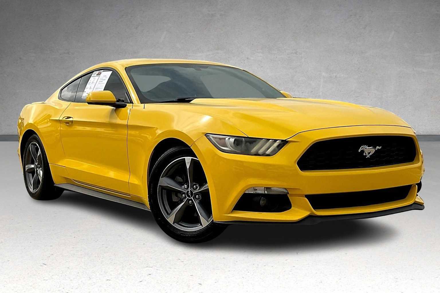 Used 2015 Ford Mustang V6 w/ Equipment Group 051A image 18