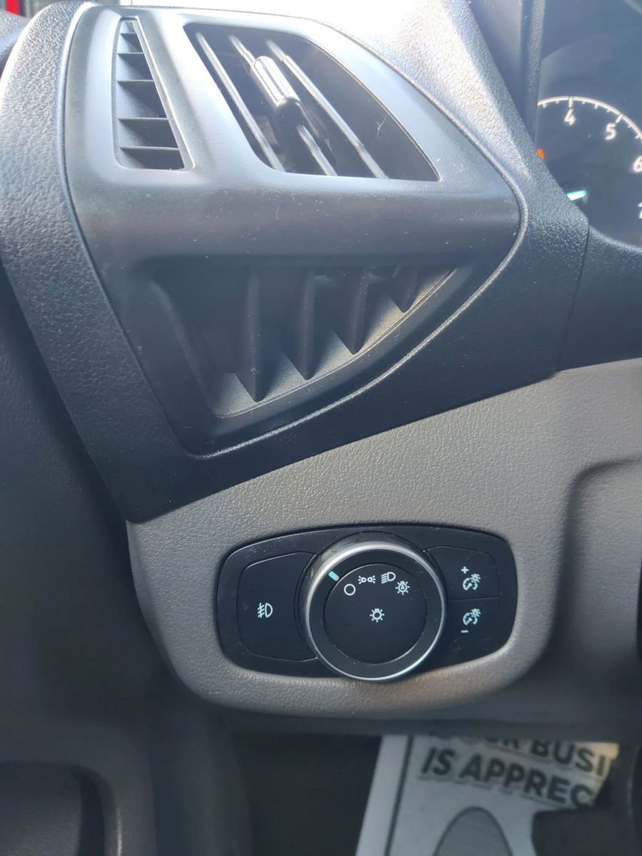 Used 2020 Ford Transit Connect XLT FWD image 28