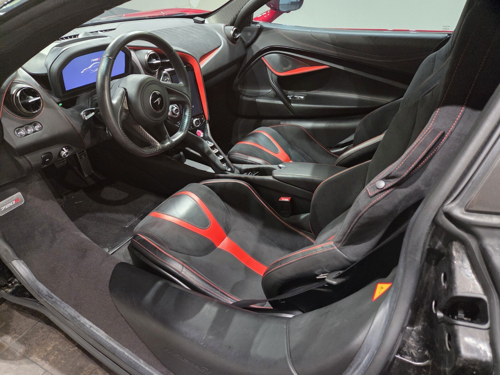 Used 2020 McLaren 720S Performance RWD image 10
