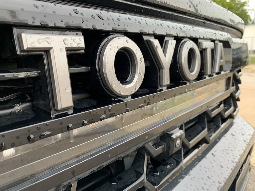 Used 2025 Toyota Tacoma TRD Pro AWD/4WD image 41