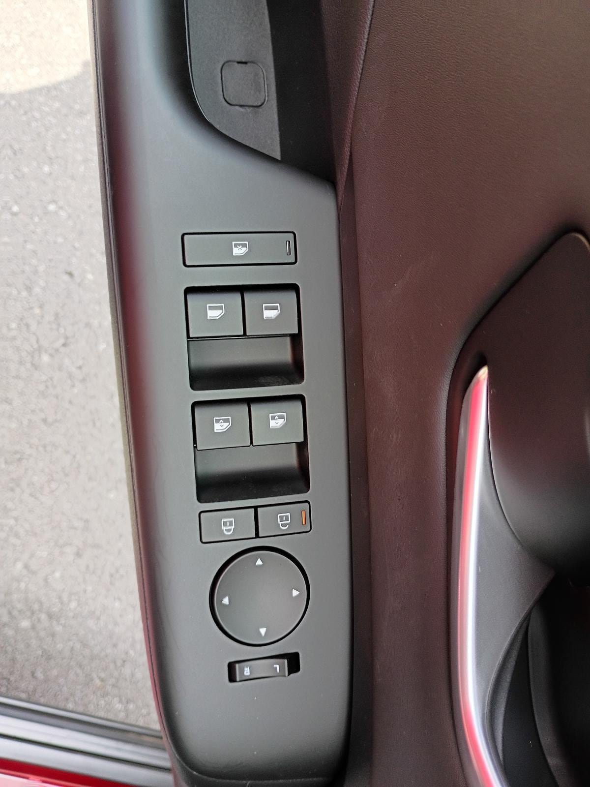 New 2026 Hyundai Kona Limited FWD image 19
