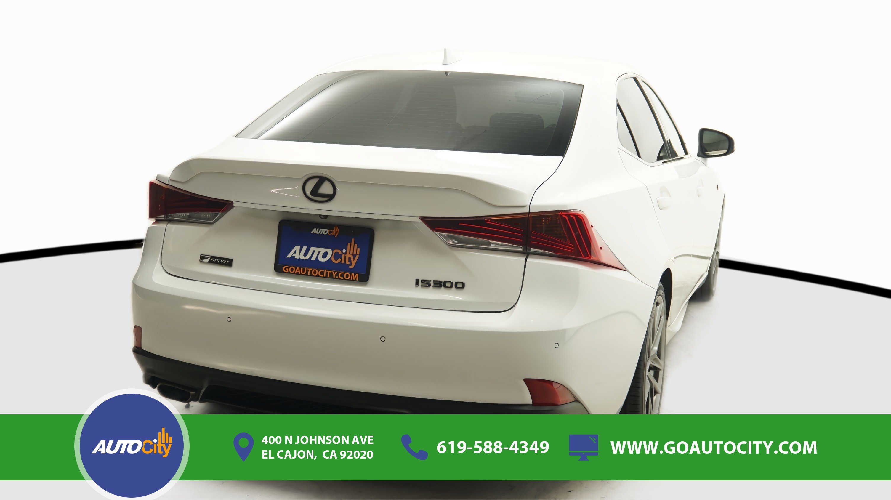 Used 2019 Lexus IS 300 F Sport w/ F Sport Package RWD image 10