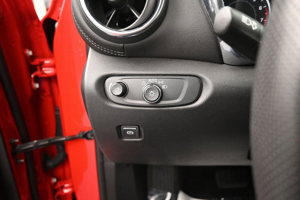 Used 2023 Chevrolet Blazer LT image 24