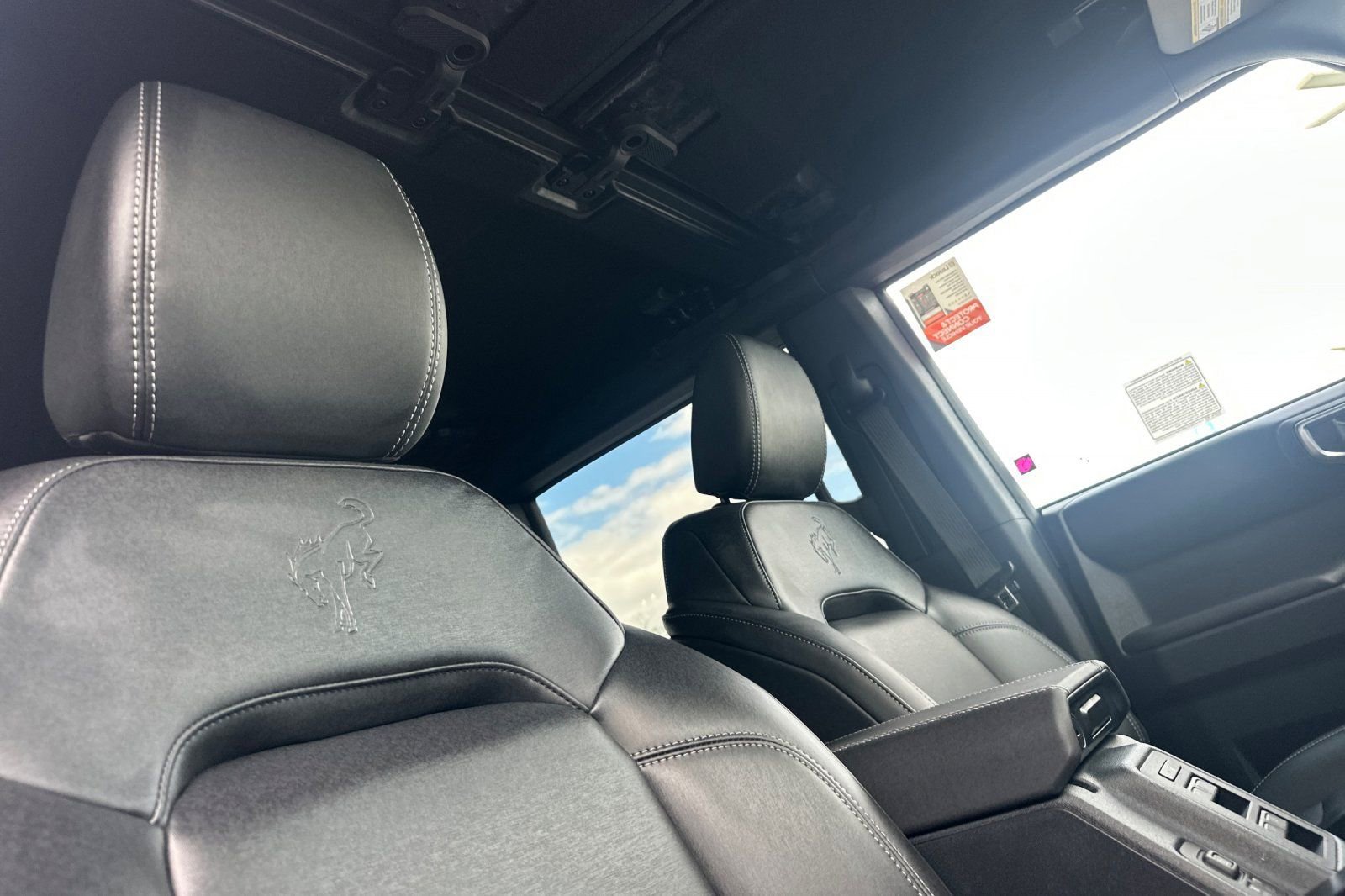 New 2025 Ford Bronco Badlands w/ Sasquatch Package image 17