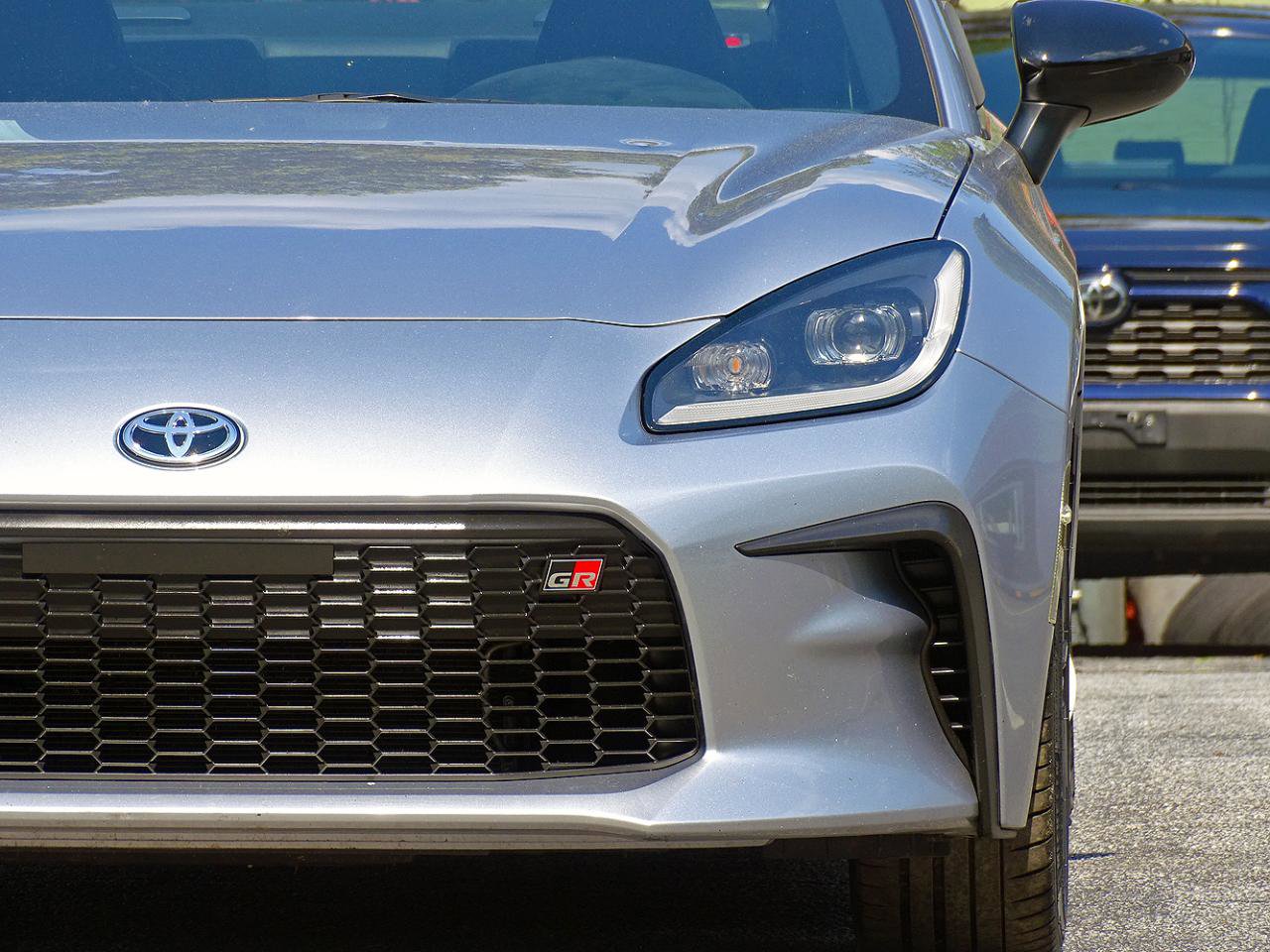 Used 2024 Toyota GR86 Premium RWD image 9