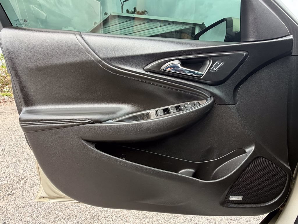 Used 2016 Chevrolet Malibu LT w/ Leather Package FWD image 19