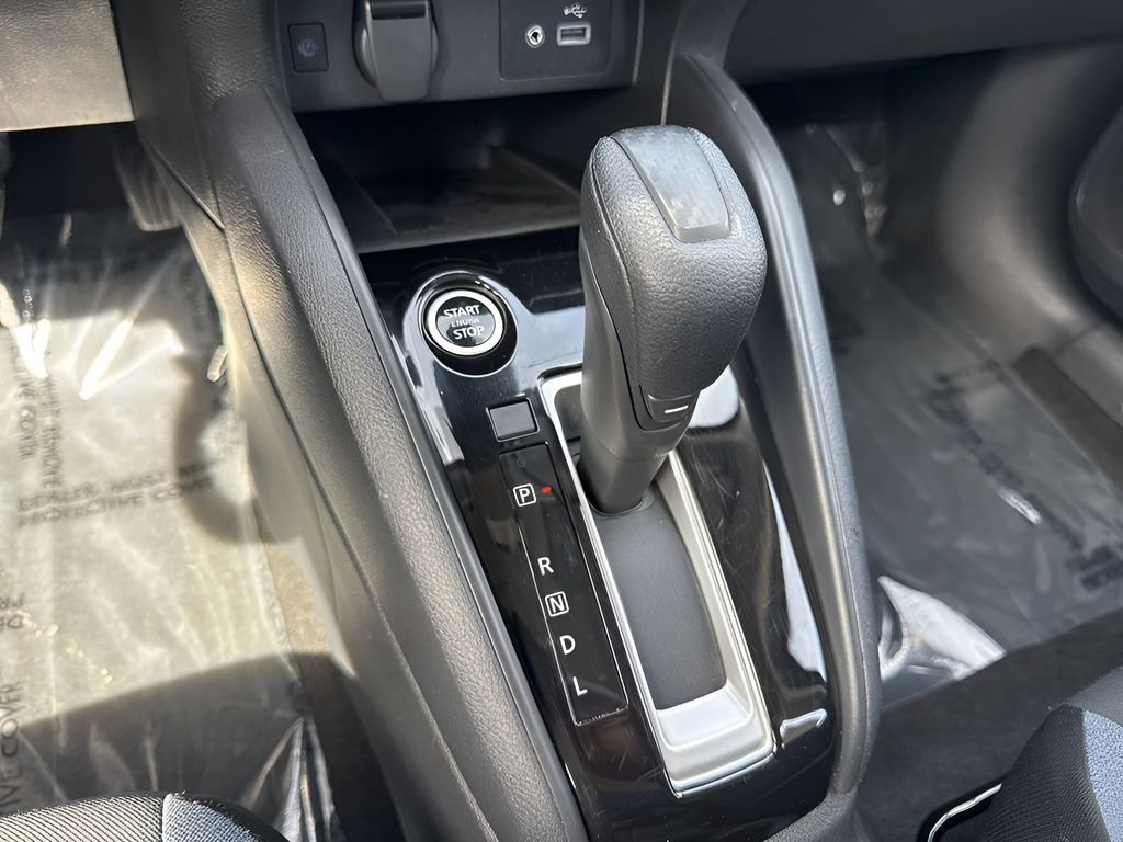 Used 2025 Nissan Versa SV FWD image 15
