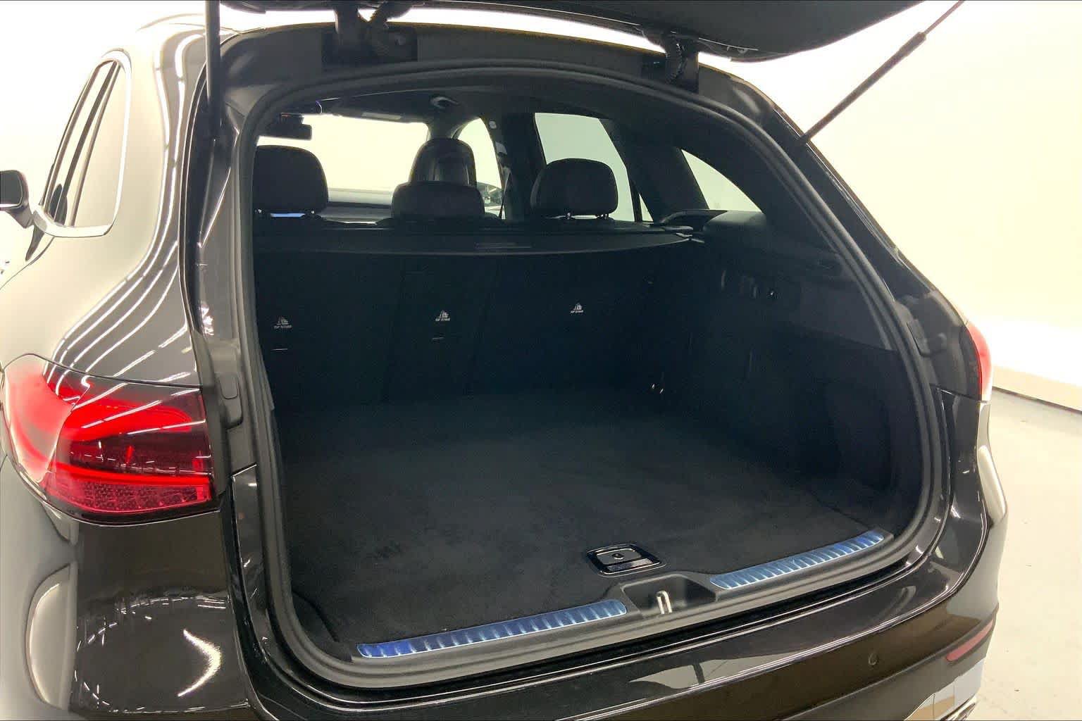 Used 2026 Mercedes-Benz GLC 300 image 15