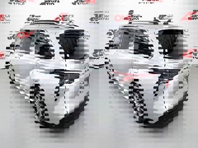 Certified 2024 Toyota Sienna XLE w/ XLE Plus Package image 5