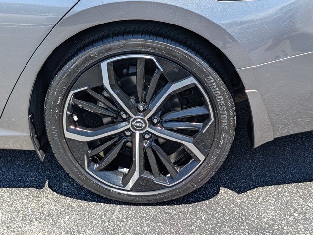 Certified 2023 Nissan Altima 2.5 SR w/ SR Premium Package FWD image 10