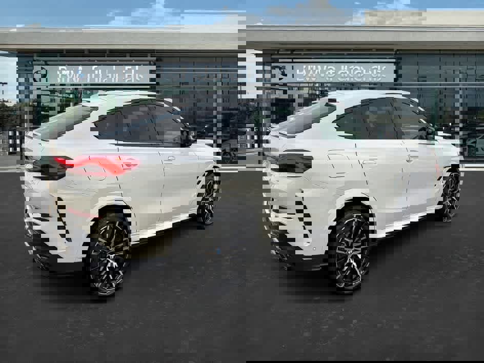 New 2026 BMW X6 M60i image 7