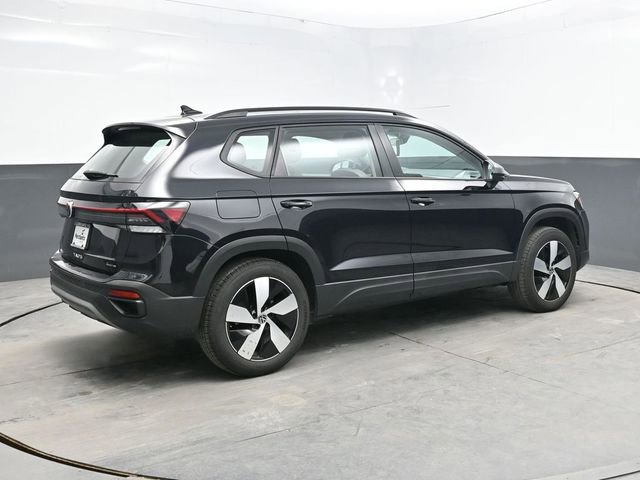 Used 2025 Volkswagen Taos S AWD/4WD image 7
