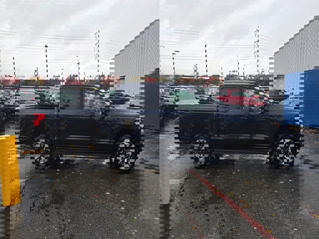New 2025 Ford F150 Lightning Platinum image 4