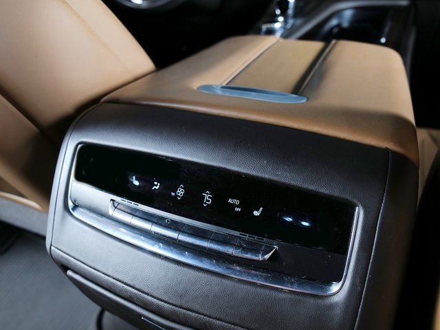 Used 2023 Cadillac Escalade ESV Sport AWD/4WD image 23