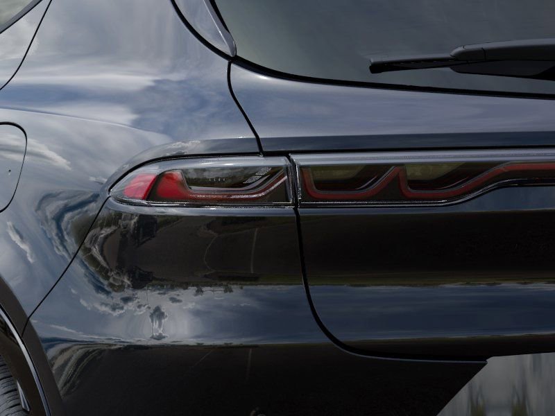 New 2025 Alfa Romeo Tonale AWD/4WD image 9