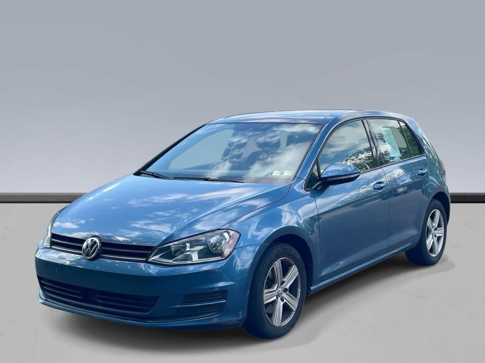 Used 2017 Volkswagen Golf 4-Door