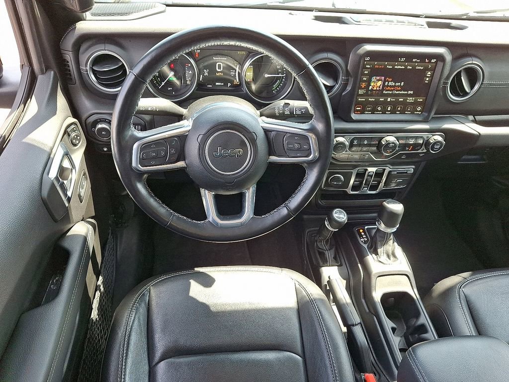 Used 2023 Jeep Wrangler Unlimited Sahara w/ Cold Weather Group AWD/4WD image 12