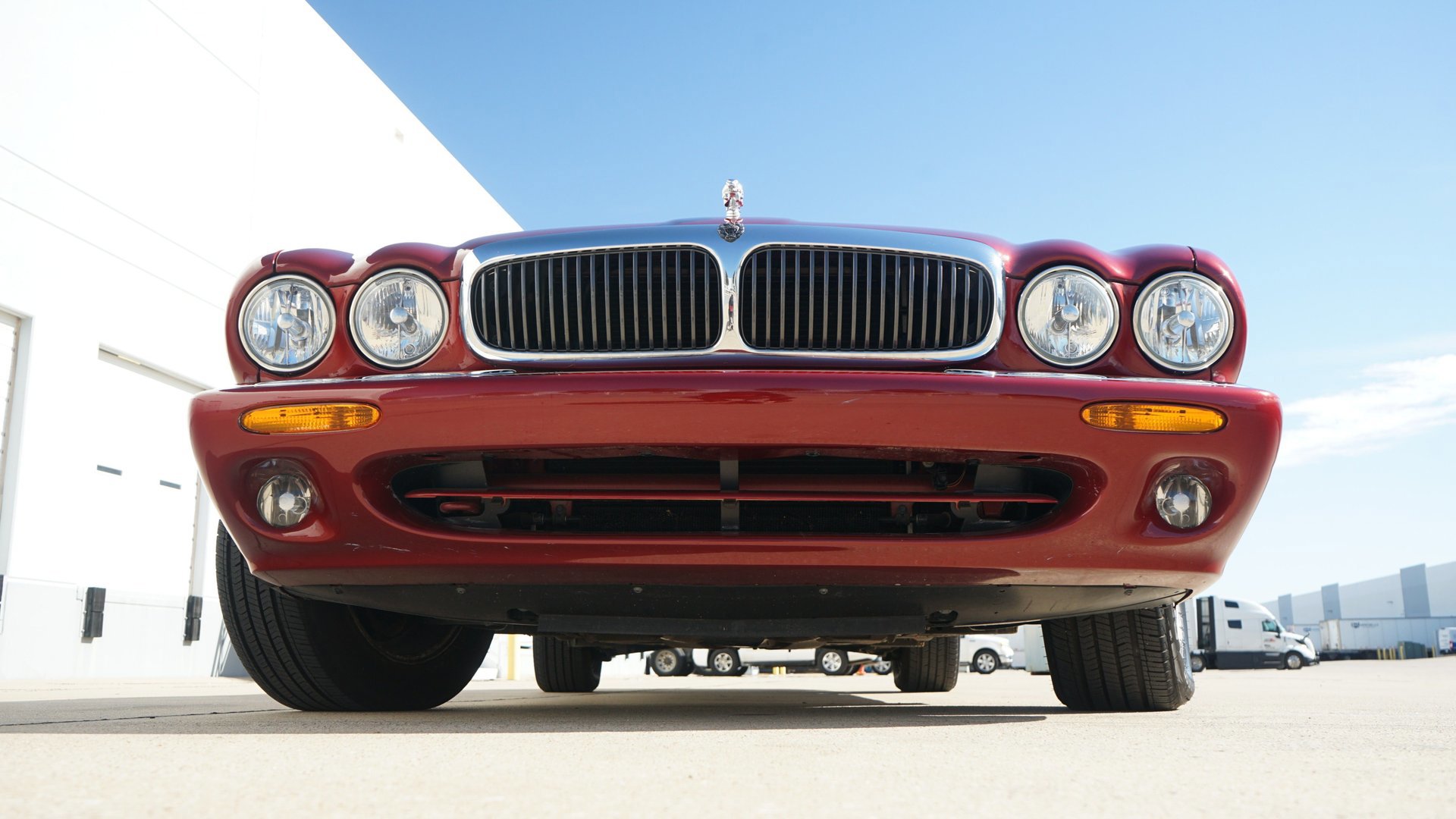 Used 1999 Jaguar XJ8 image 25