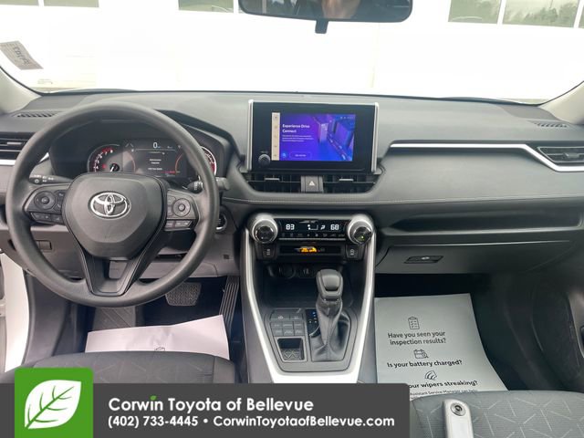Used 2025 Toyota RAV4 XLE AWD/4WD image 20