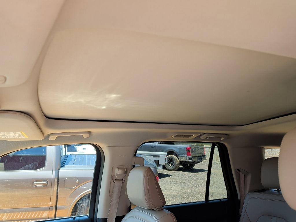 Used 2024 Ford Expedition Max Limited RWD image 9