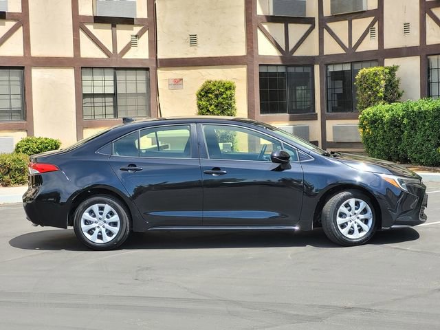 Used 2024 Toyota Corolla LE FWD image 4