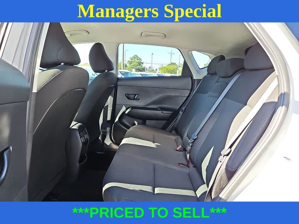 Used 2024 Hyundai Kona SEL FWD image 9
