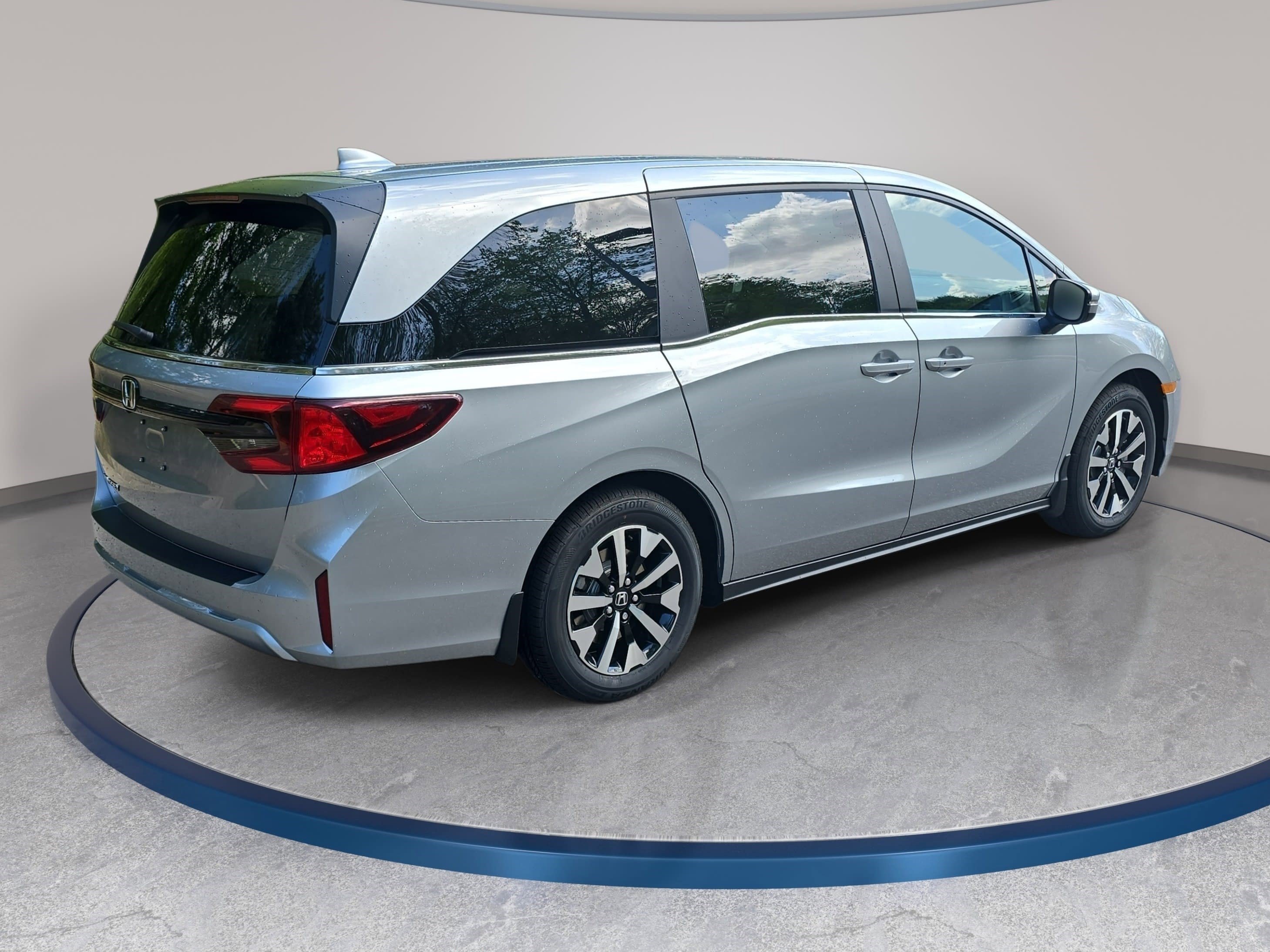New 2026 Honda Odyssey EX-L image 5